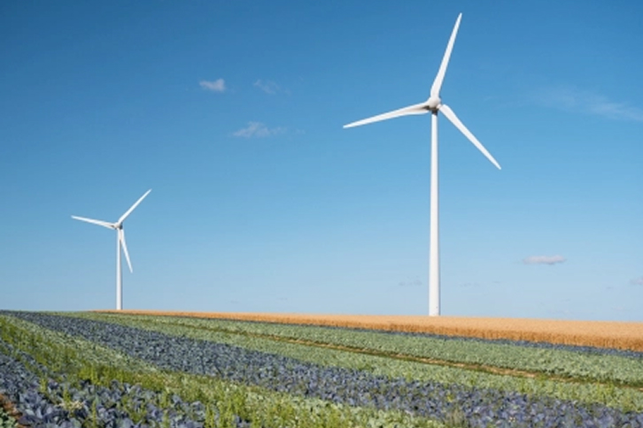 Iberdrola France agrees to sell a portfolio that includes onshore wind and photovoltaic projects